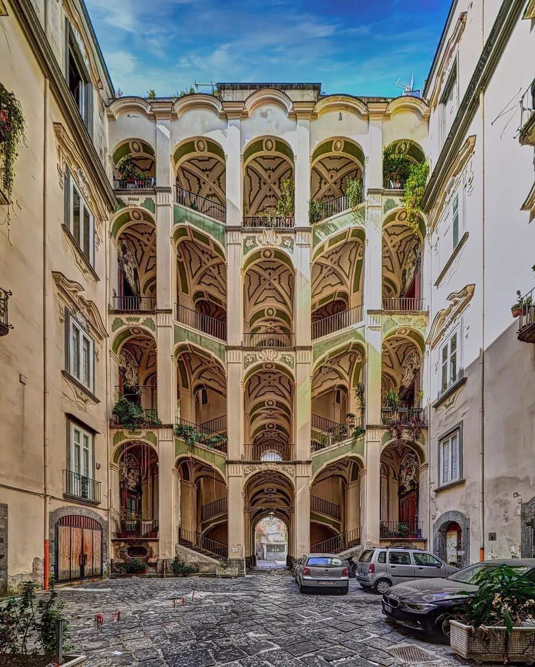 Palazzo dello Spagnolo, Naples