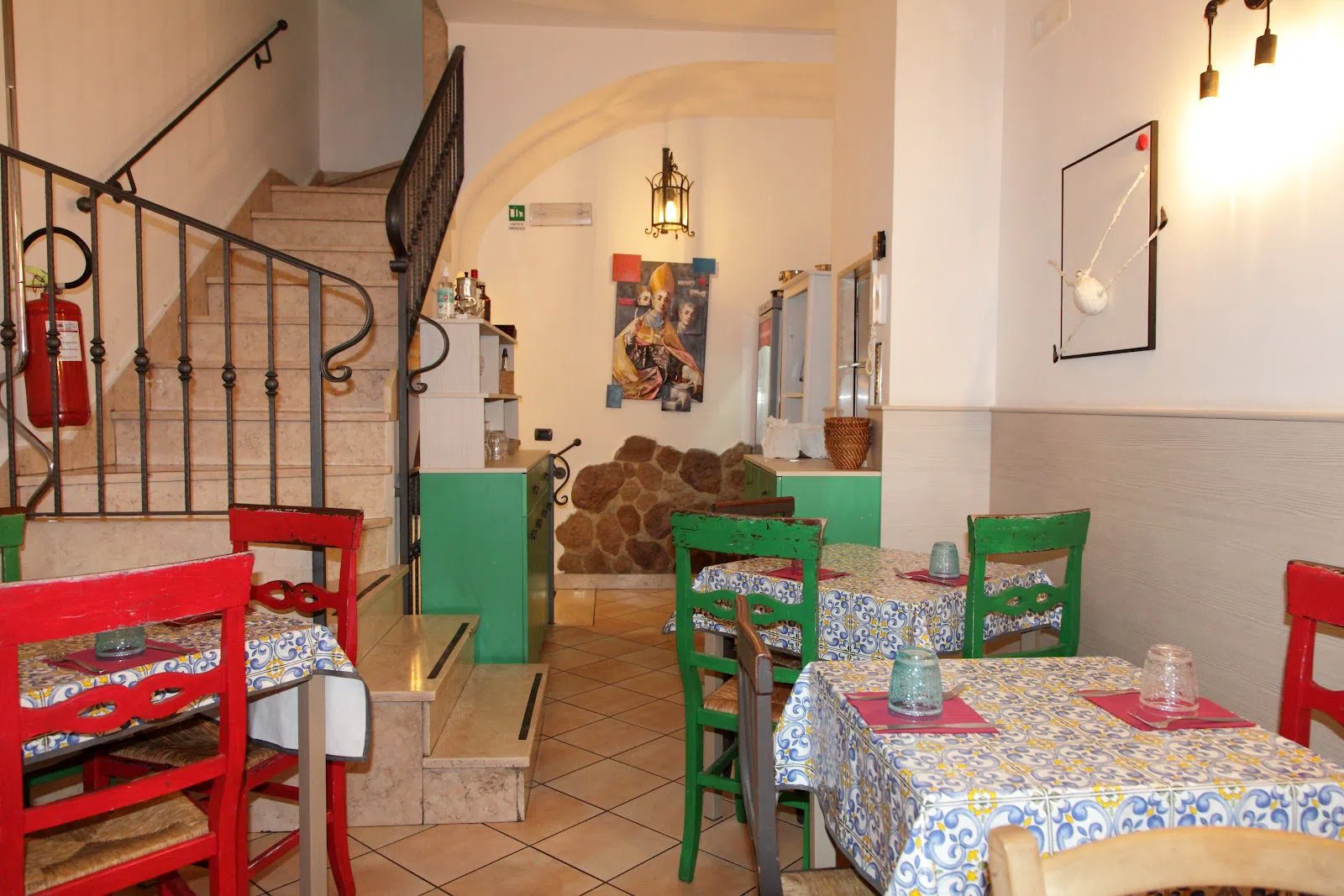 Naples street food down the length of Spaccanapoli